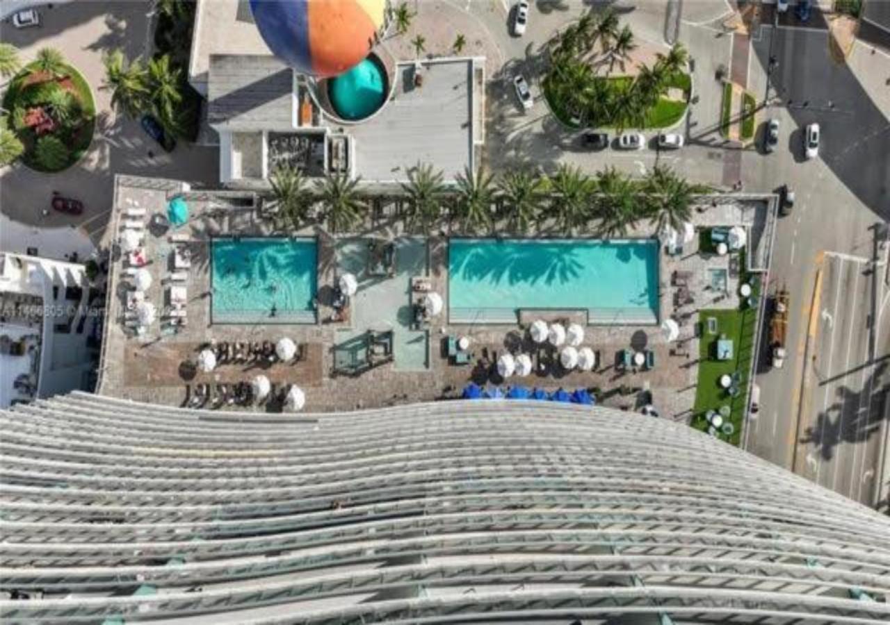 High Floor Corner 2 Bdr At Lyfe Resort Hollywood Exterior photo